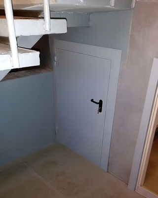 Небольшой люк ei-60