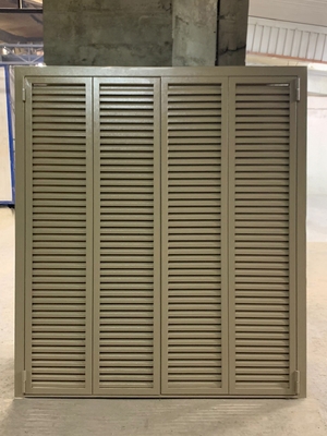 Коричневые складные ставни